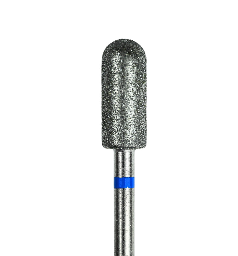 Embout de manucure en forme de tonneau avec bague bleue - abrasif diamanté pour affiner les zones rugueuses, vue rapprochée